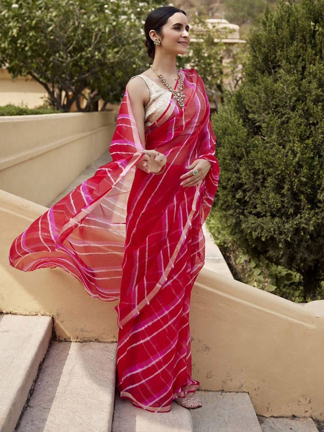 

Geroo Luxe Leheriya Dyed Kota Saree, Red
