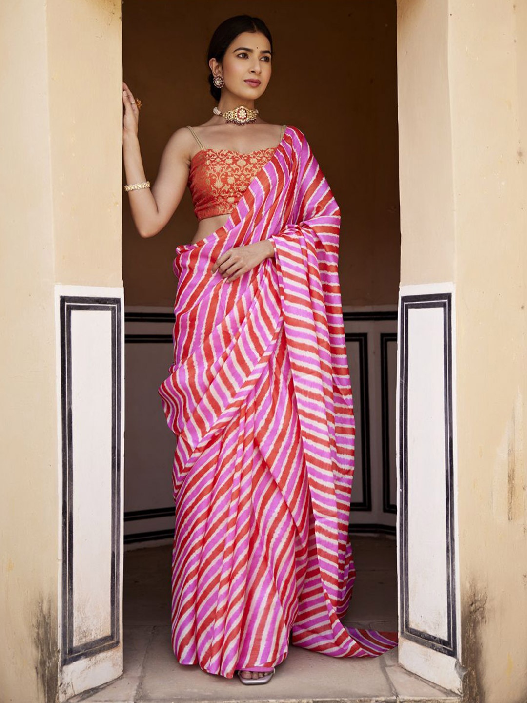 

Geroo Luxe Pure Silk Leheriya Saree, Pink