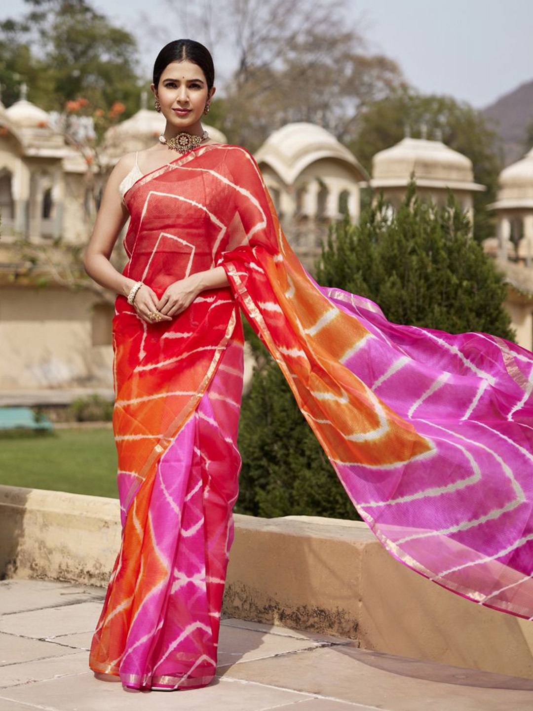 

Geroo Luxe Leheriya Dyed Pure Silk Kota Saree, Pink