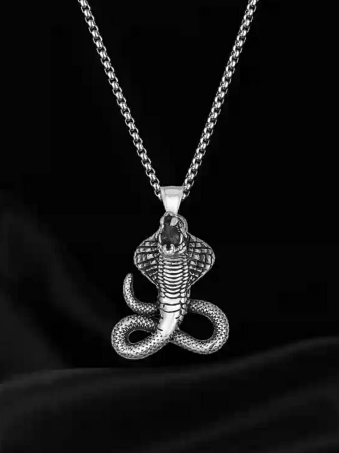 

Minprice Silver-Plated Animal Shaped Pendants with Chains
