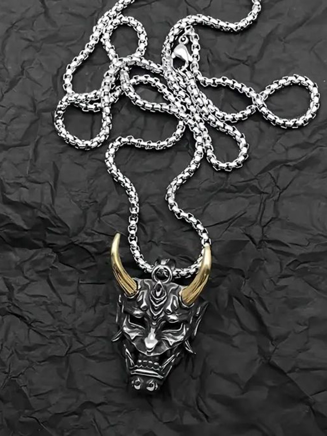 

Minprice Silver-Plated Stainless Steel Contemporary Pendant with Chain