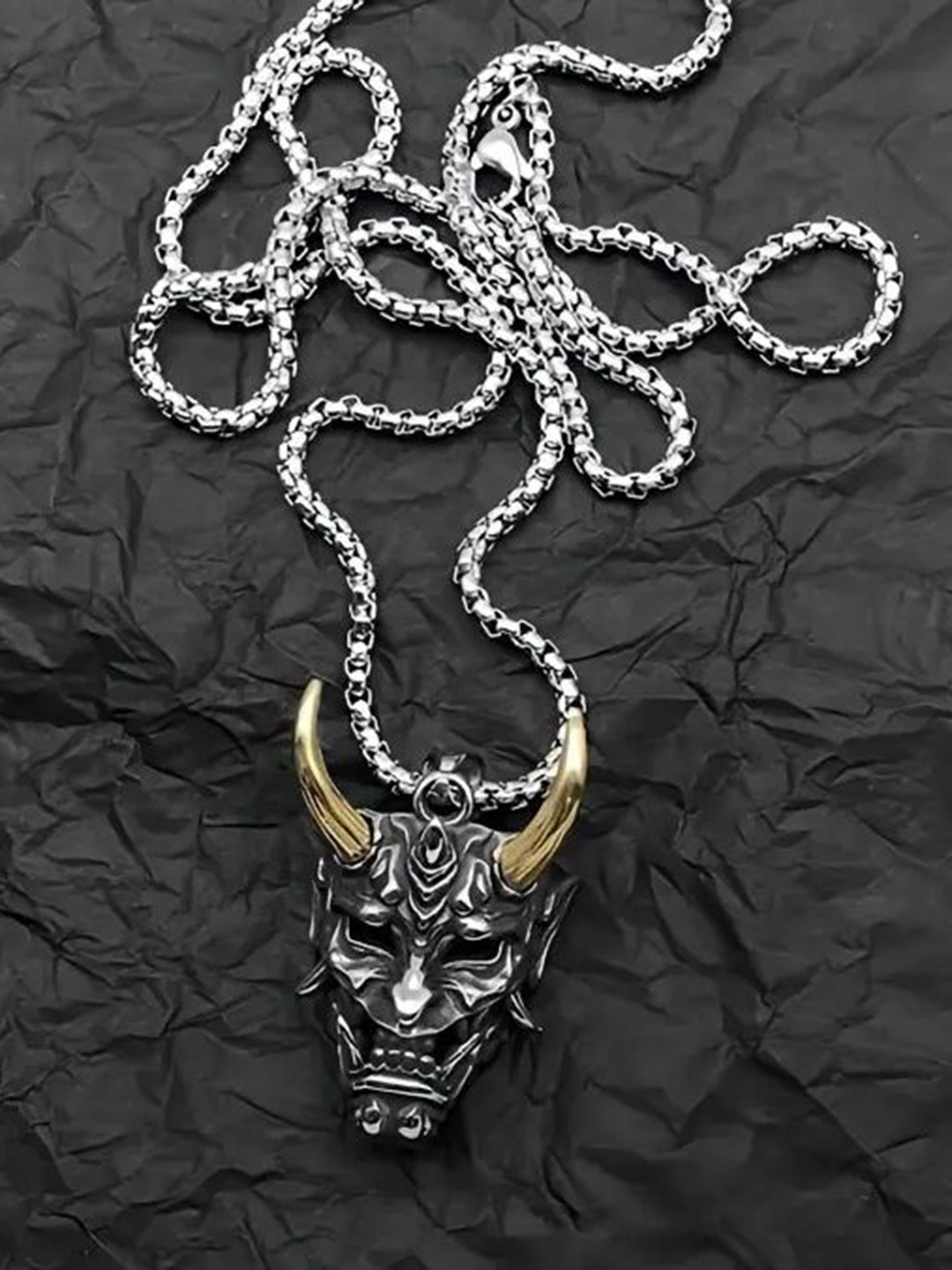 

Minprice Silver-Plated Stainless Steel Contemporary Pendant with Chain