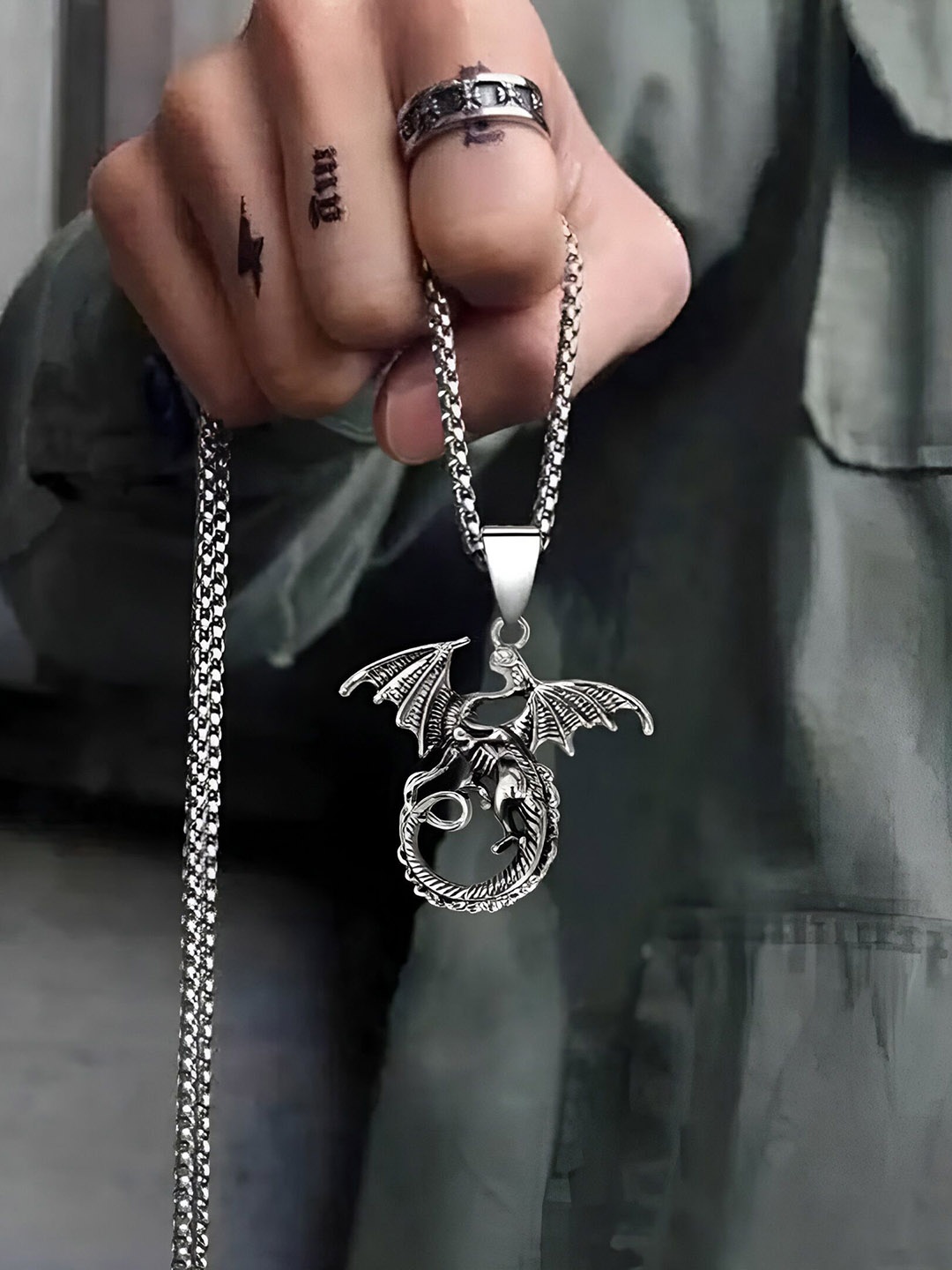 

Minprice Silver-Plated Animal Shaped Stainless Steel Pendant with Chain