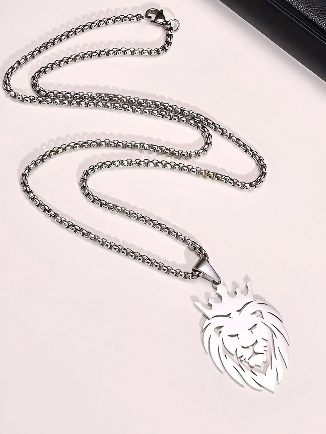 

Minprice Silver-Plated Animal Shaped Pendants with Chains