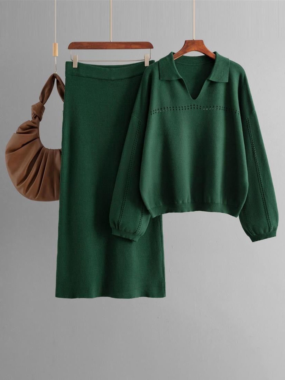 

Alamode By Akanksha Green Aster Premium Woolen Coord Set - Sweater with Skirt