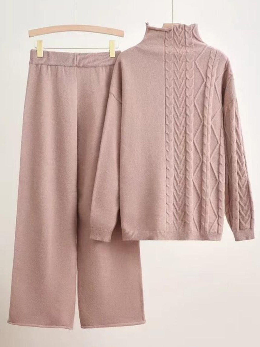 

Alamode By Akanksha Pink Kinsley Luxe Winter Coord Set - Tracksuit