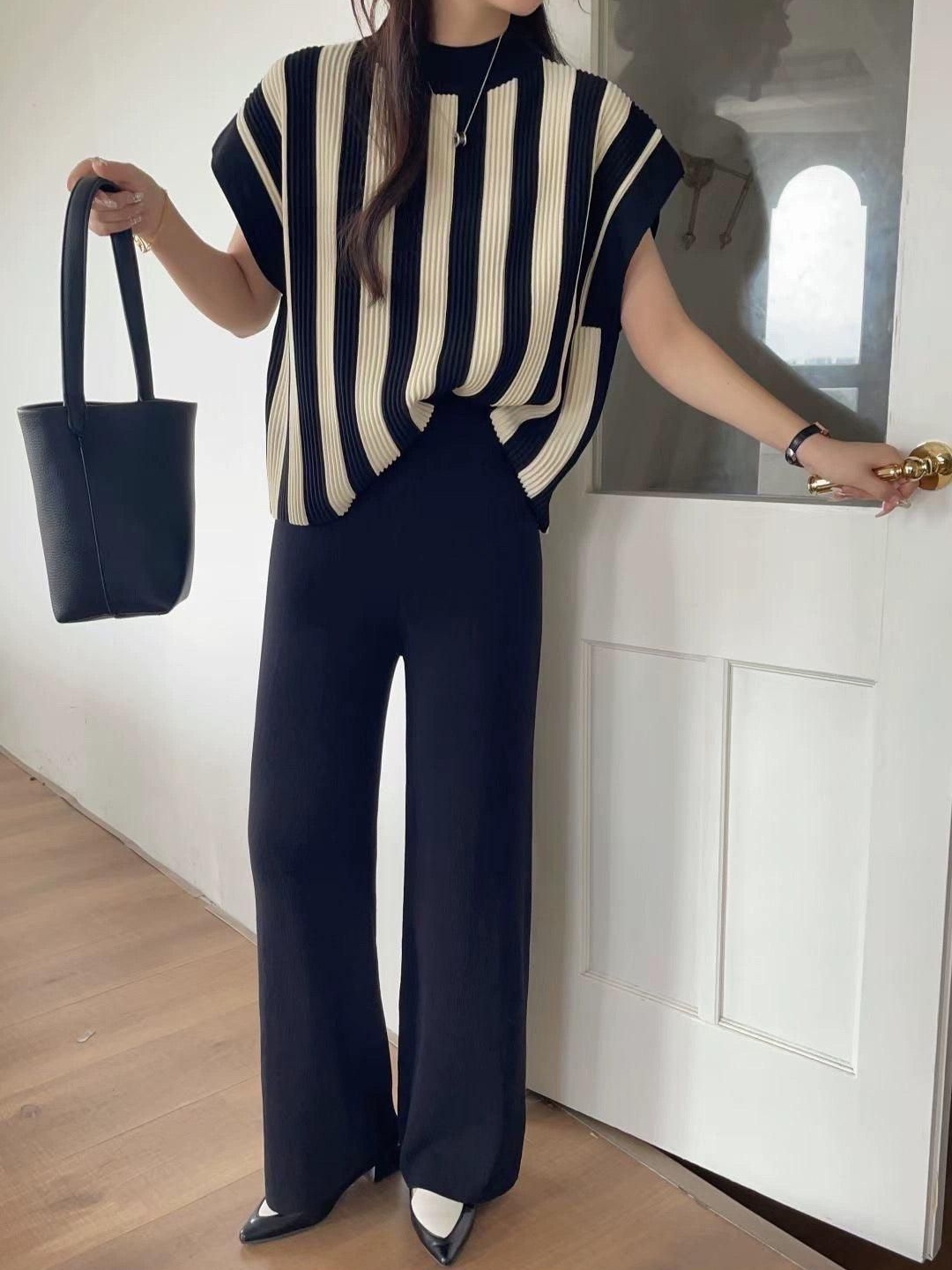 

Alamode By Akanksha Navy Blue Arizona Ribbed Co-ord Set