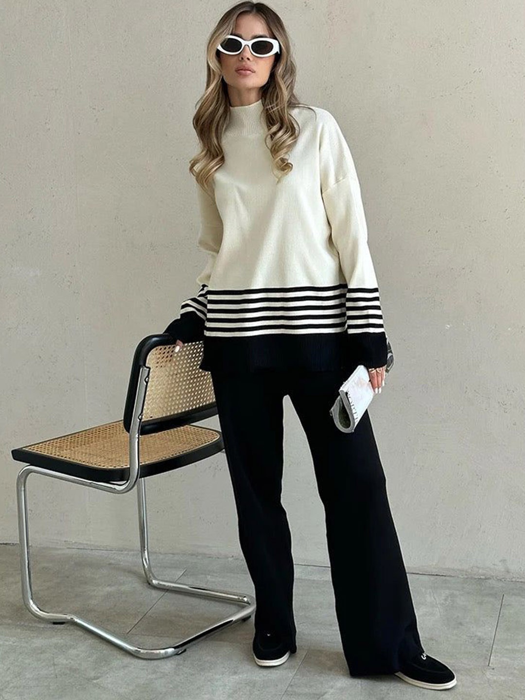 

Alamode By Akanksha Black Ariana Striped Premium Winter Coord Set - Tracksuit