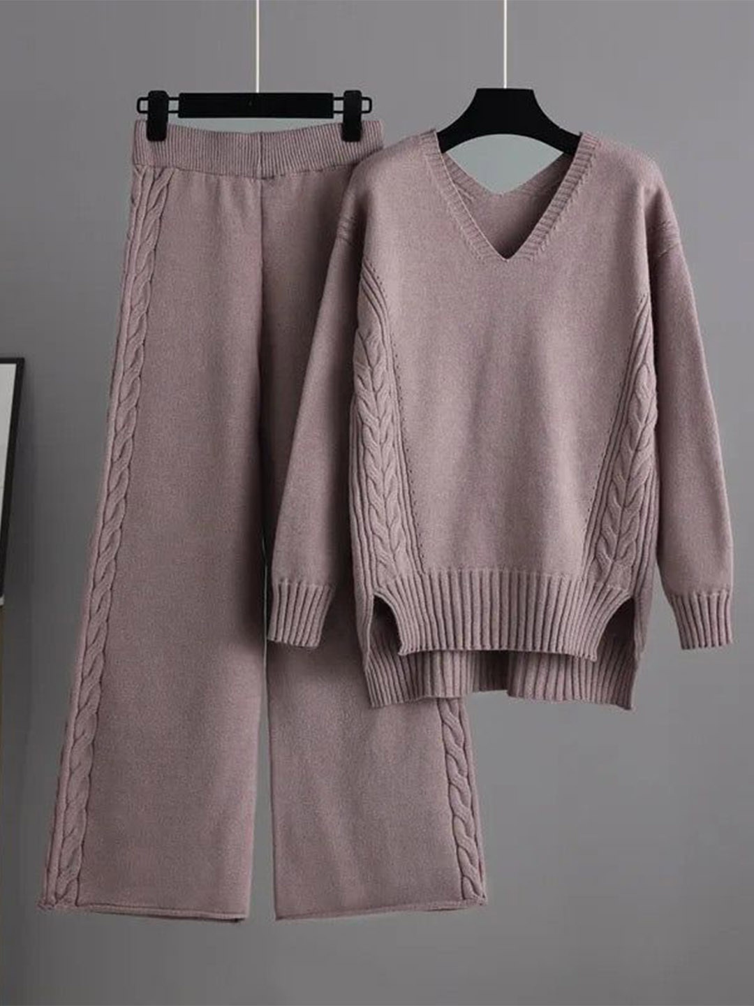 

Alamode By Akanksha Purple Leslie Luxe Winter Coord Set - Tracksuit