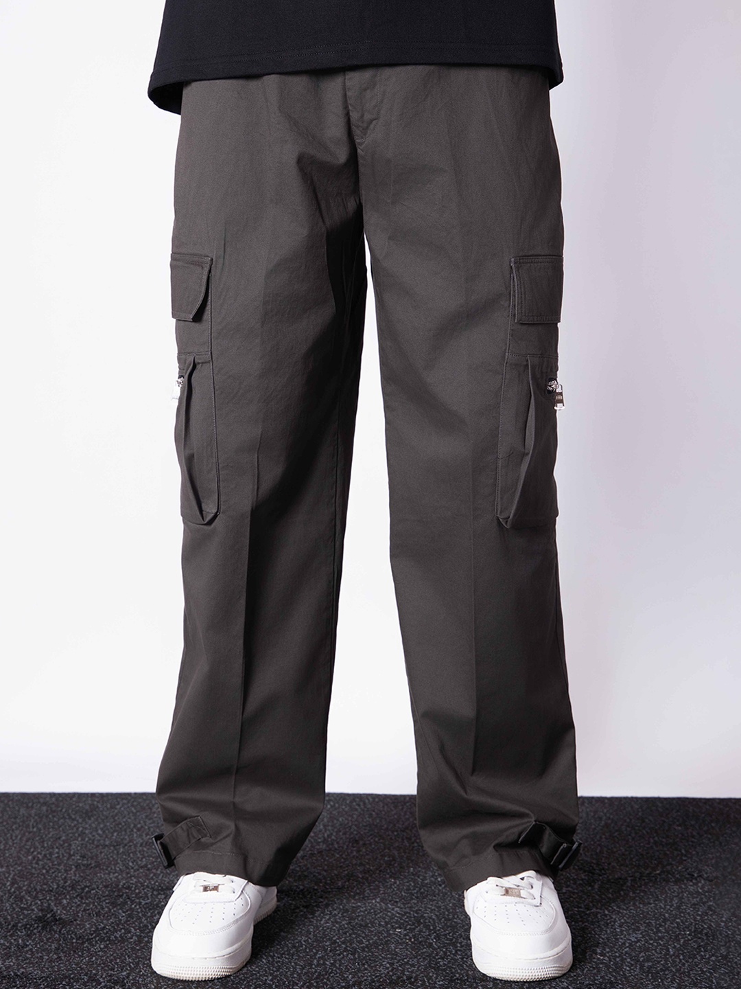 

Hop Head Carbon Military Pockets Cotton Cargo, Grey