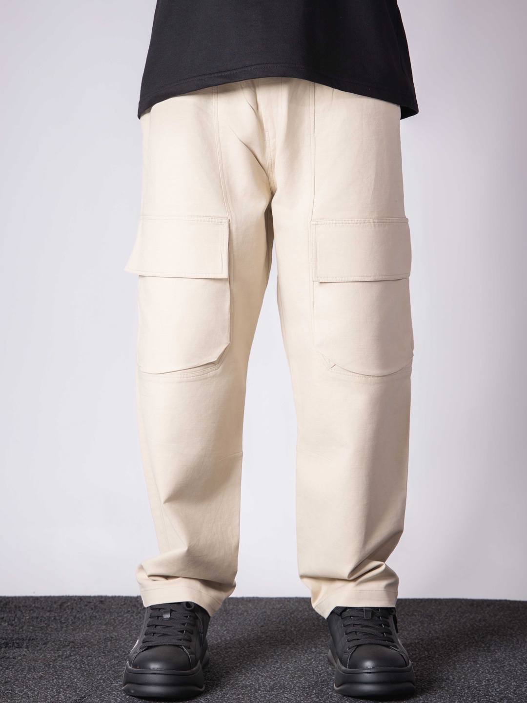 

Hop Head Ivory Front Pocket Cotton Cargo, Cream