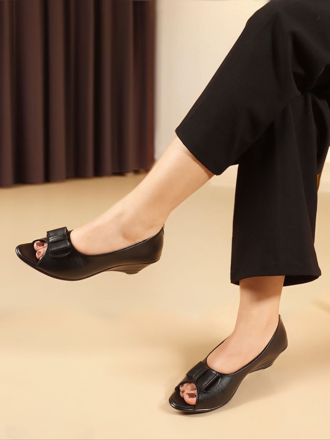 

Carlton London Women Peep Toe Wedge Sandals, Black