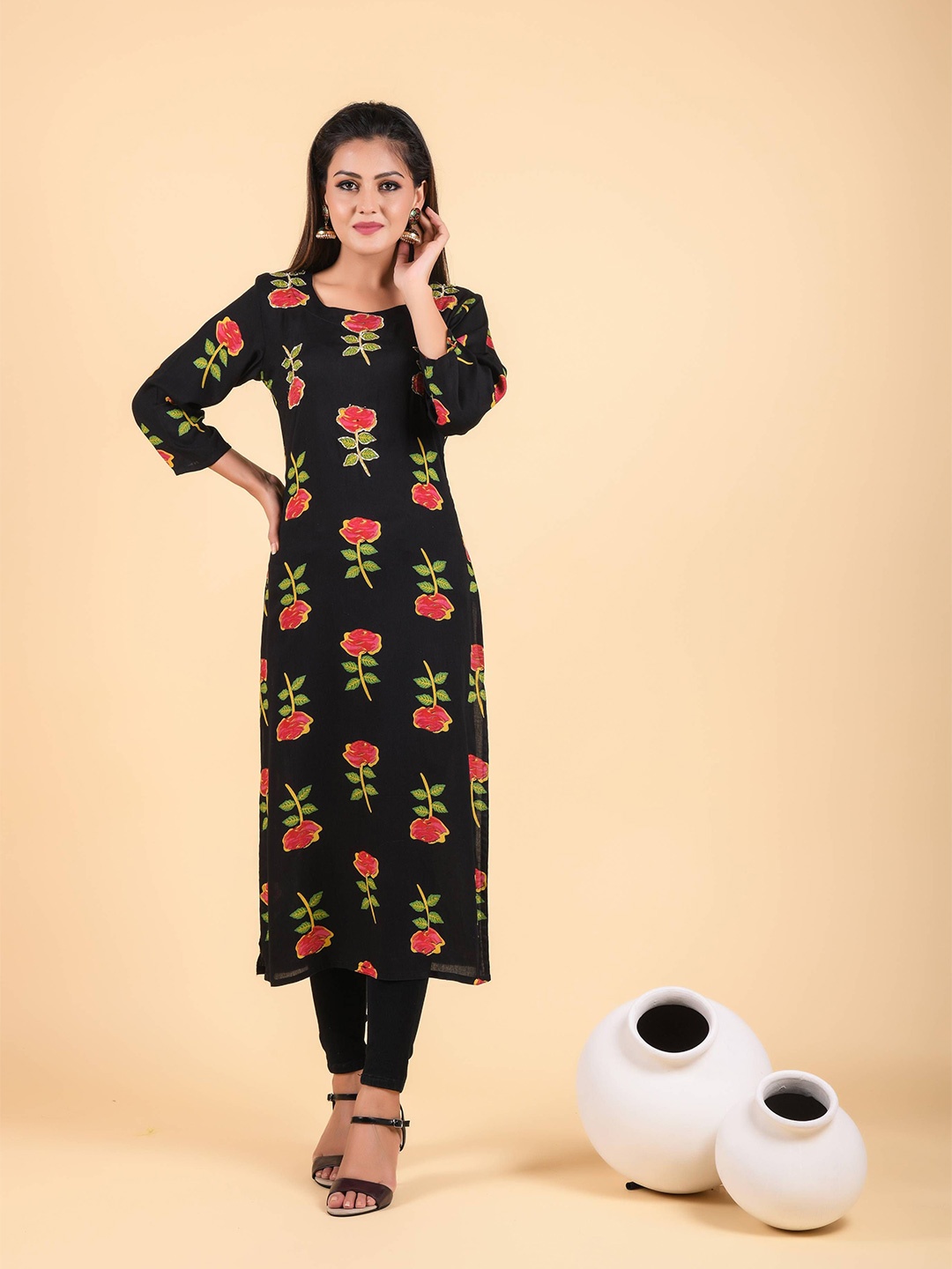 

Anastay Clothing Women Floral Printed Pure Cotton Kurta, Black