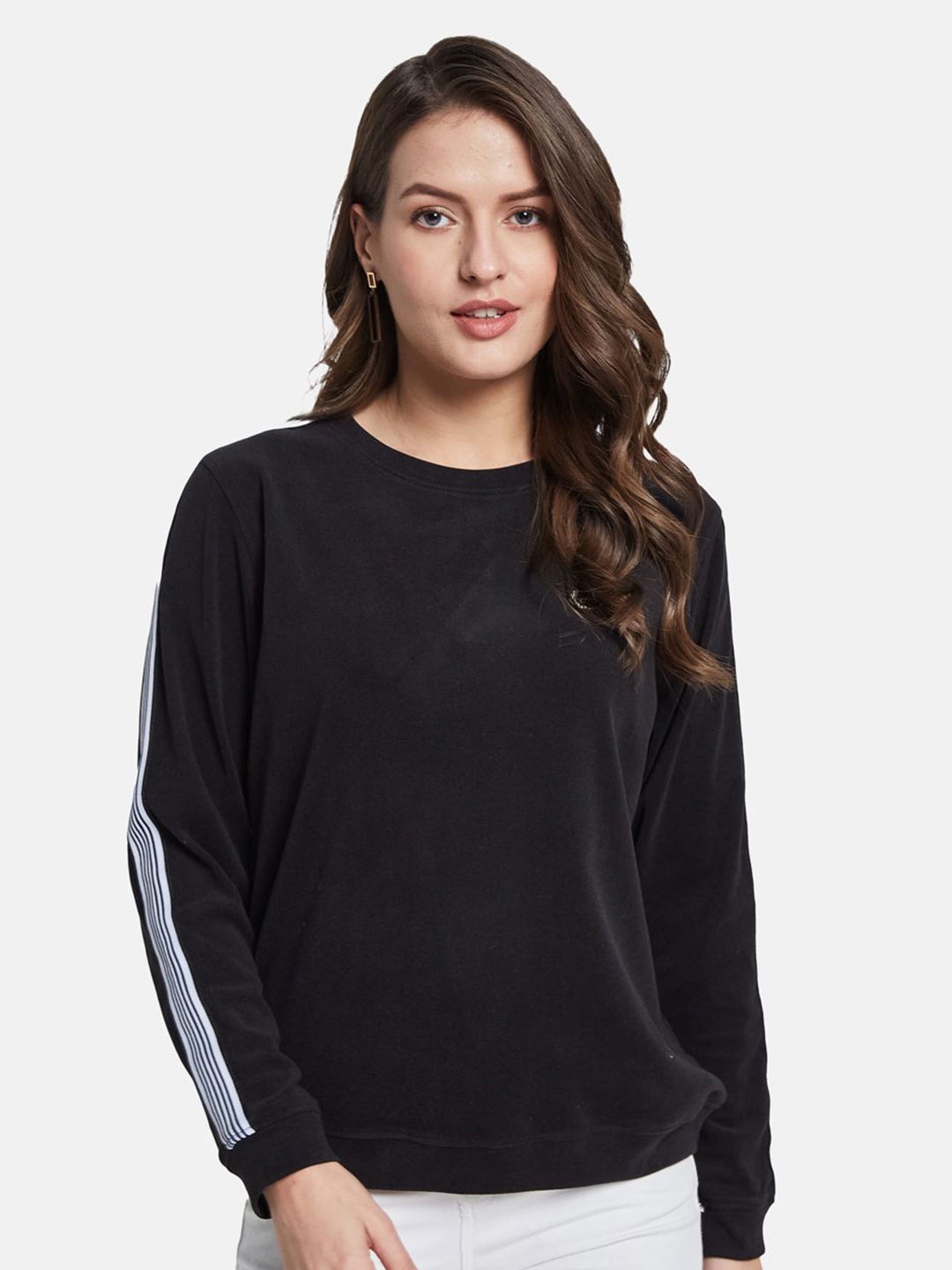 METTLE Women Round Neck Long Sleeves Sweatshirt, Black