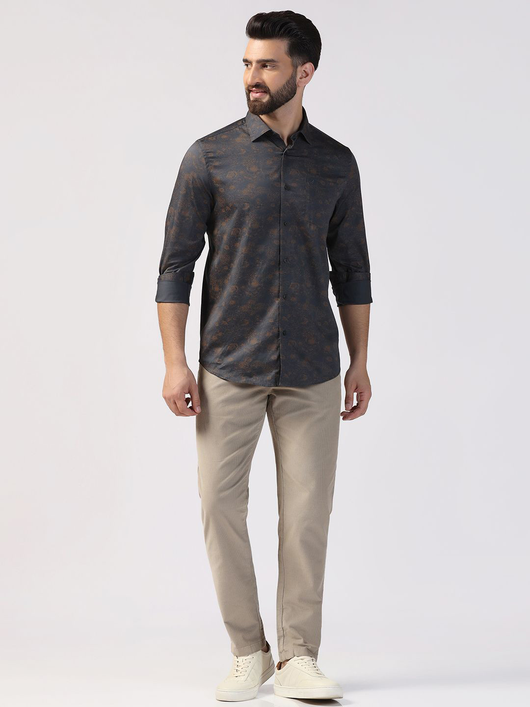 

Blackberrys Men India Slim Cutaway Collar Floral Printed Cotton Slim Fit Casual Shirt, Navy blue