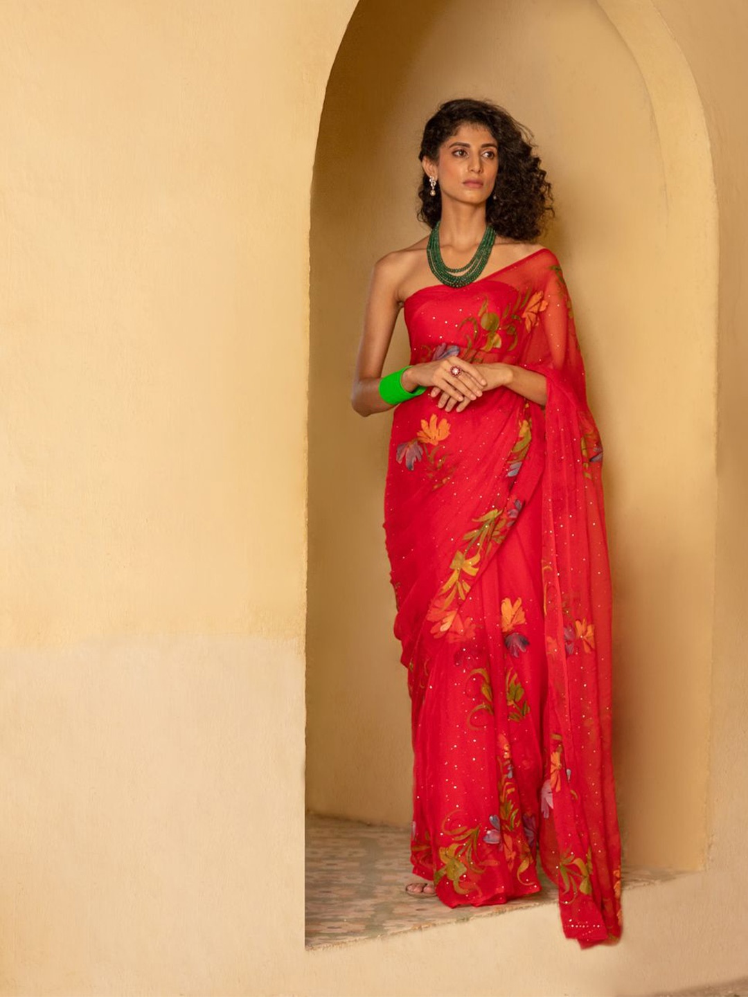 

Geroo Luxe Women Floral Mukaish Pure Chiffon Saree, Red
