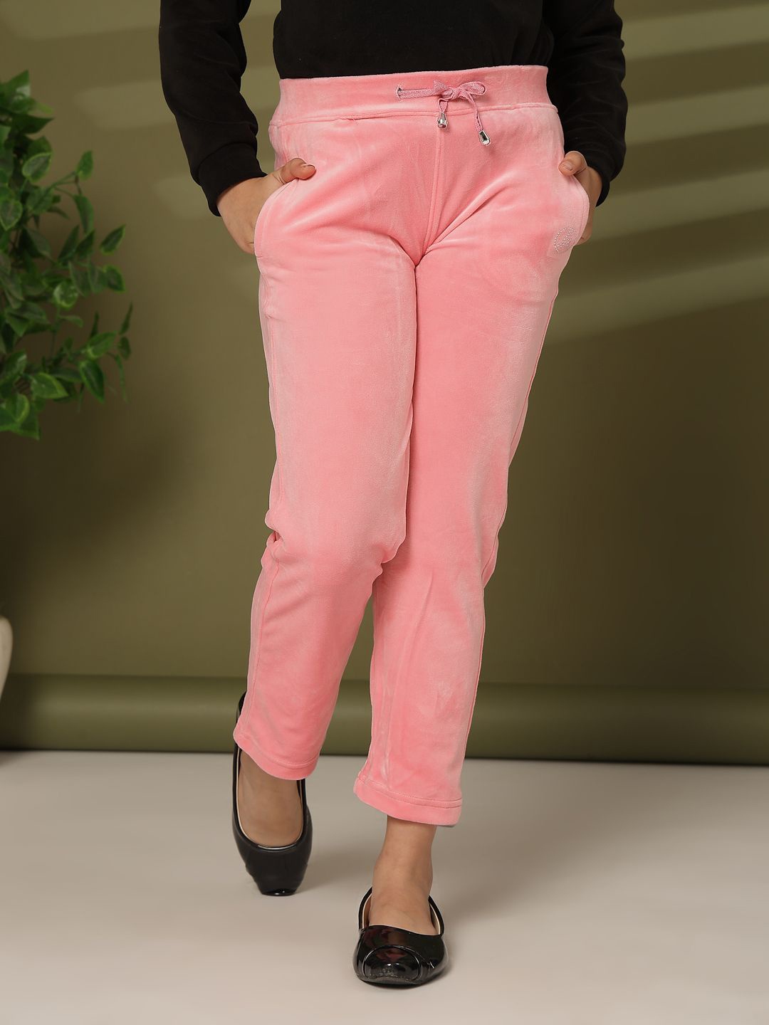 Albion By CnM Girls Regular Fit Mid Rise Woollen Trouser, Pink