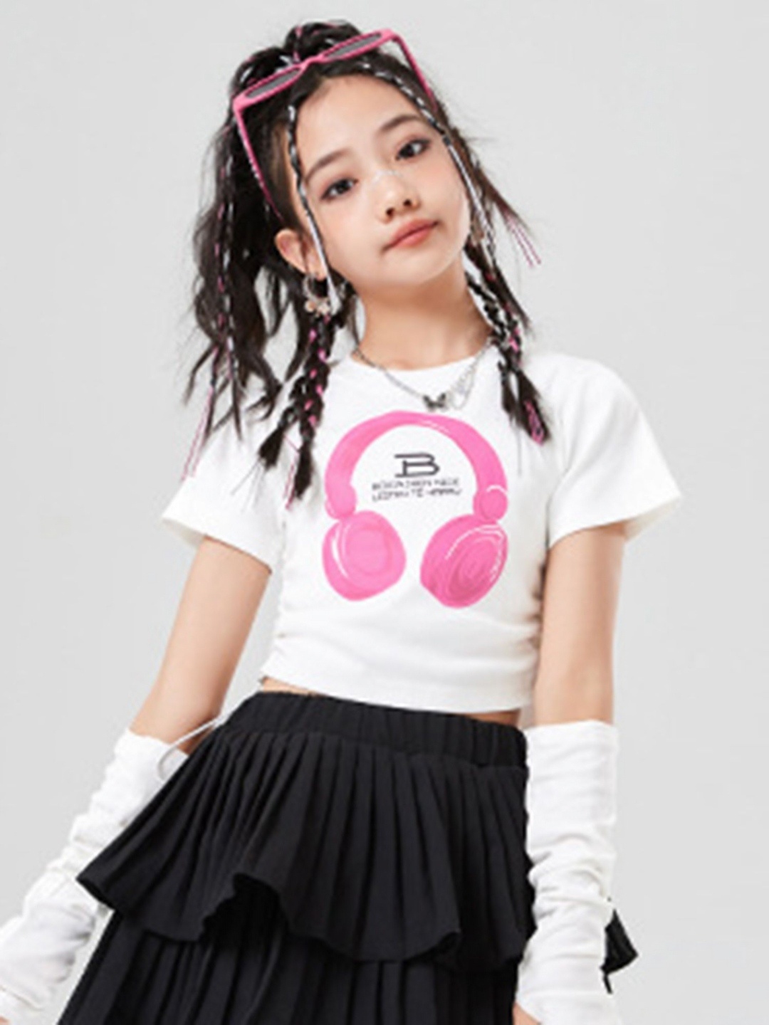 

LULU & SKY Girls Graphic Printed Round Neck Organic Cotton T-shirt, White