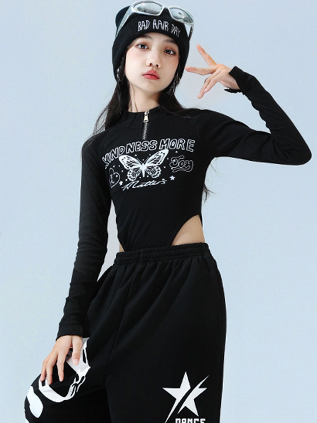 

LULU & SKY Girls Printed Round Neck Bodysuit, Black