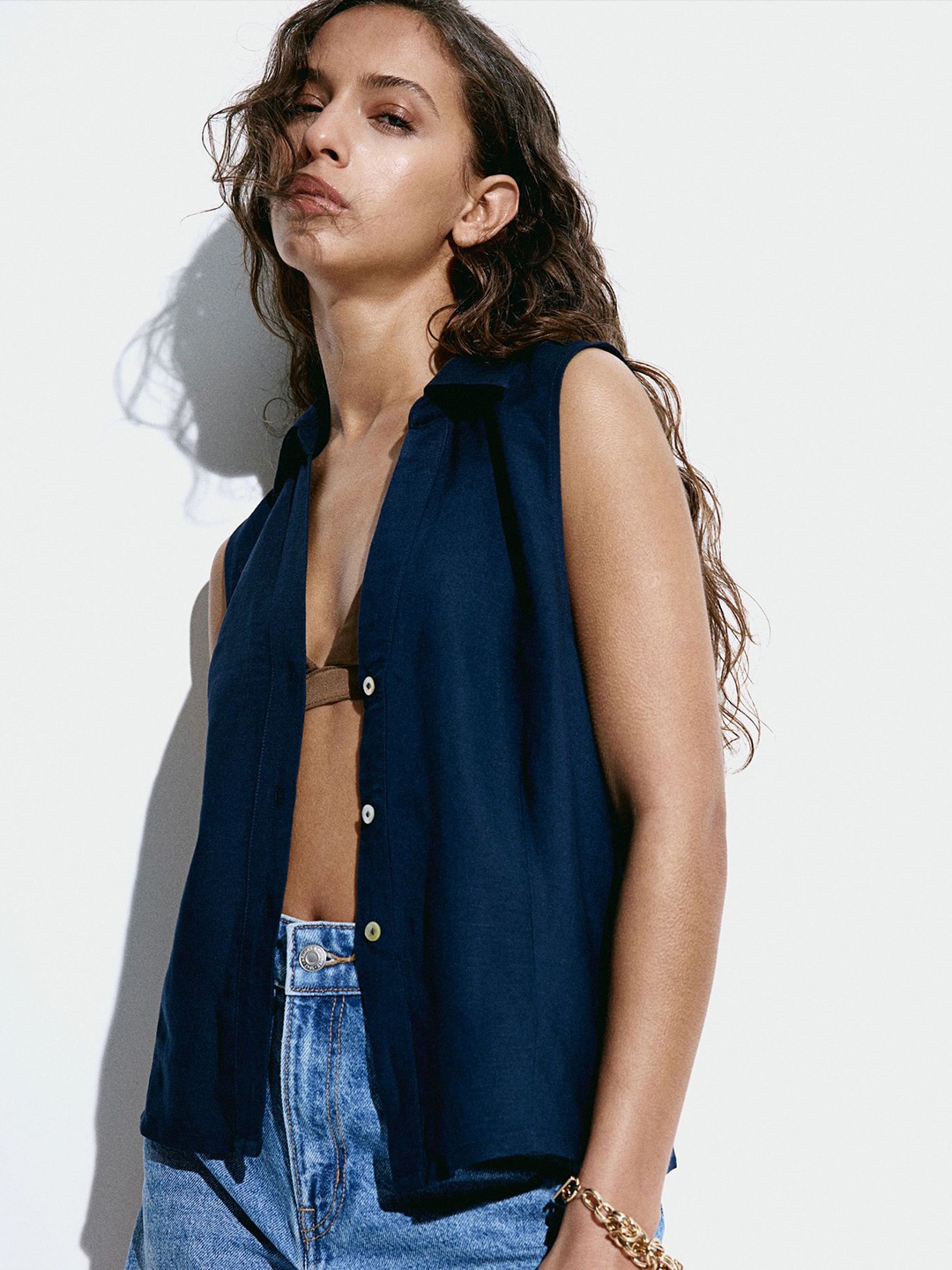 H&M Women Sleeveless Linen-Blend Shirt, Blue