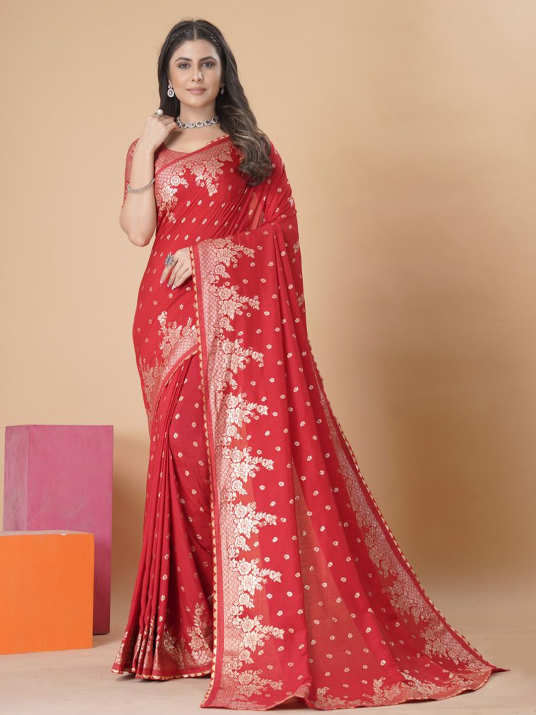 

Mangalam Fashion Diva Ethnic Motifs Woven Design Banarasi Saree, Red