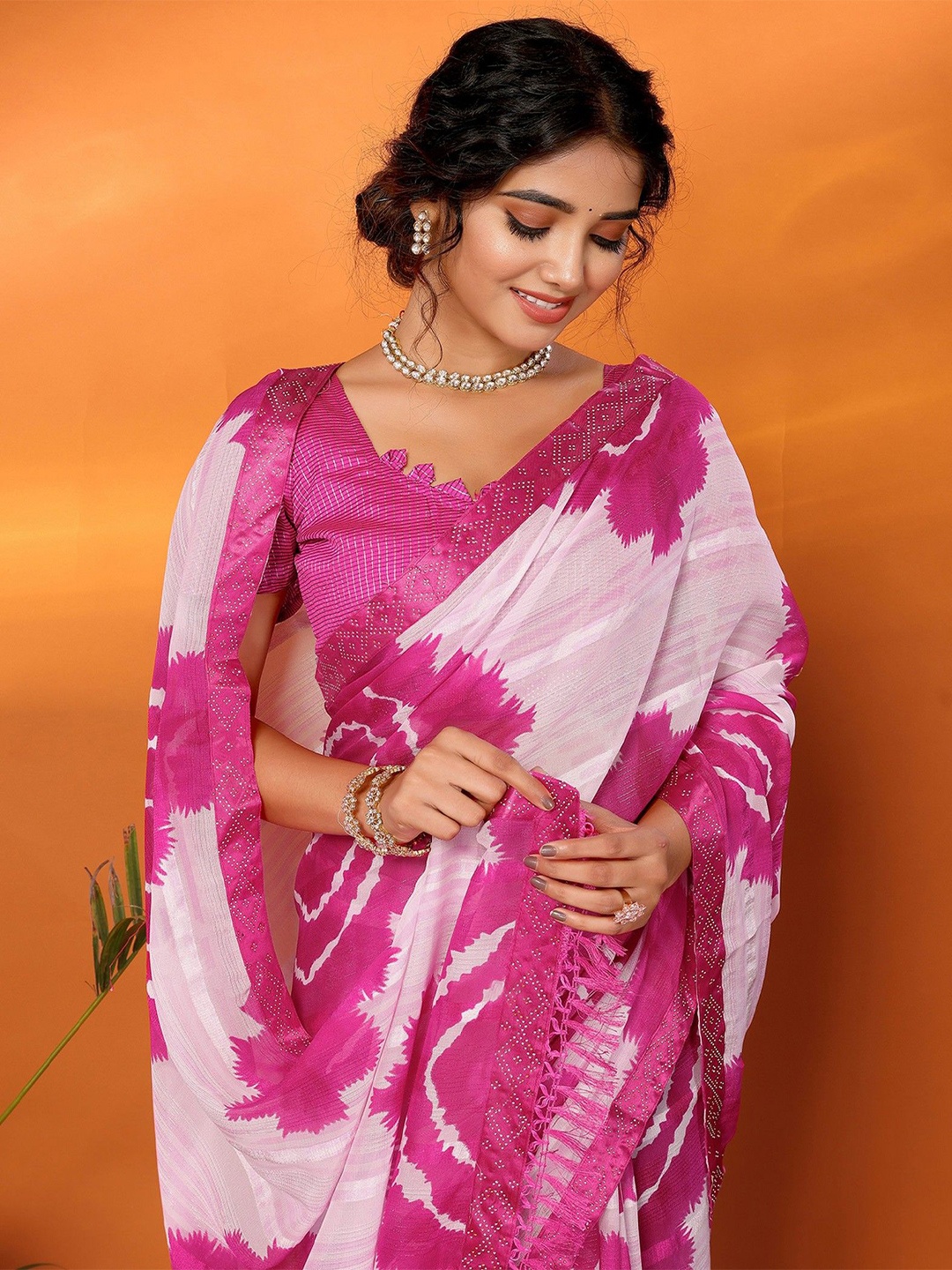 

KALINI Tie and Dye Leheriya Saree, White