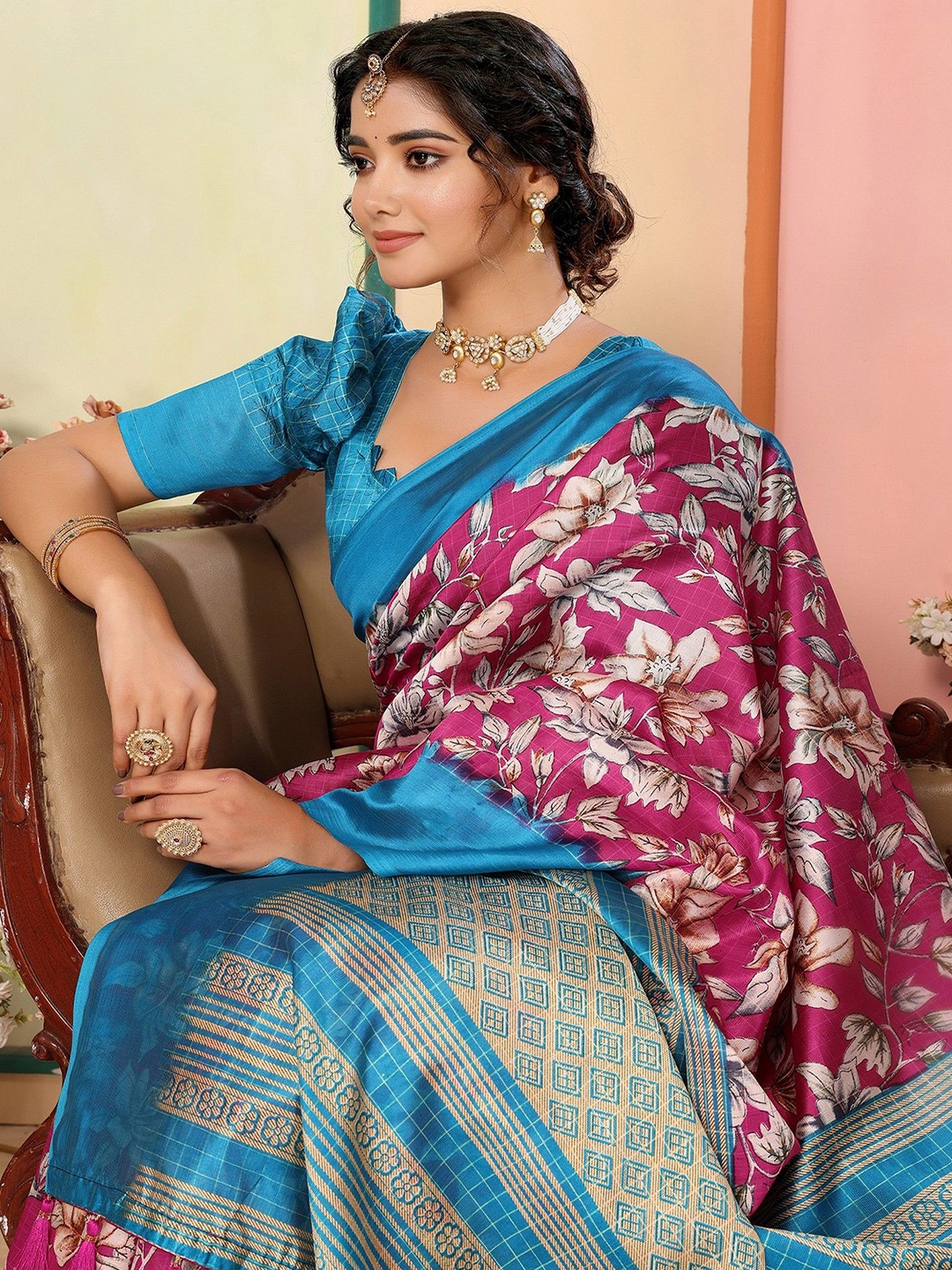 

KALINI Floral Printed Saree, Burgundy