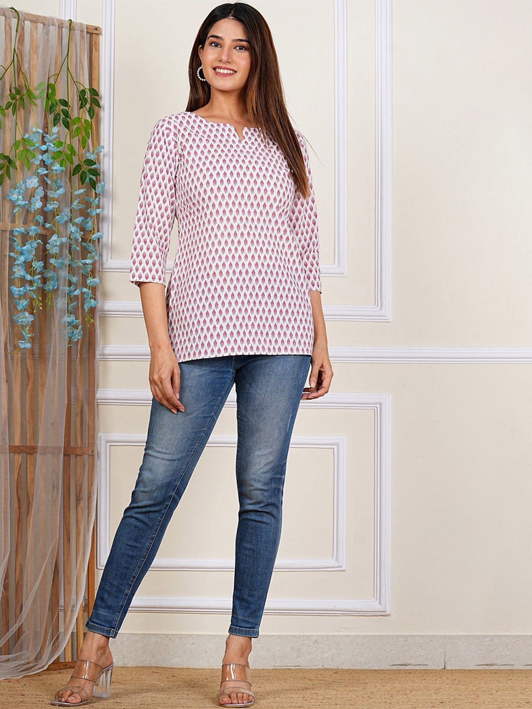 MALANDRO Women Geometric Print Cotton Top, Pink