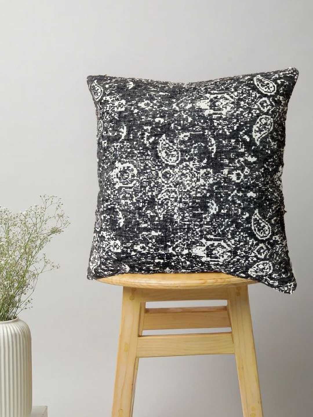 

SAJAVAT Black & White Floral Cotton Square Cushion Cover