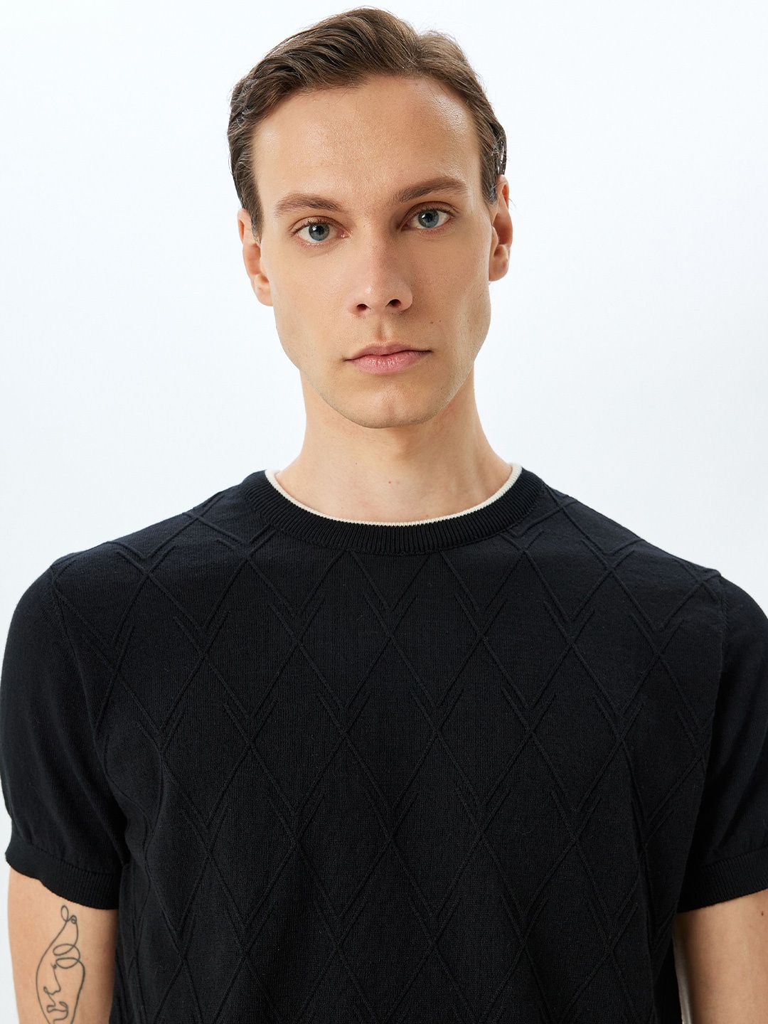 

Koton Men Cable Knit Pullover Sweater, Black