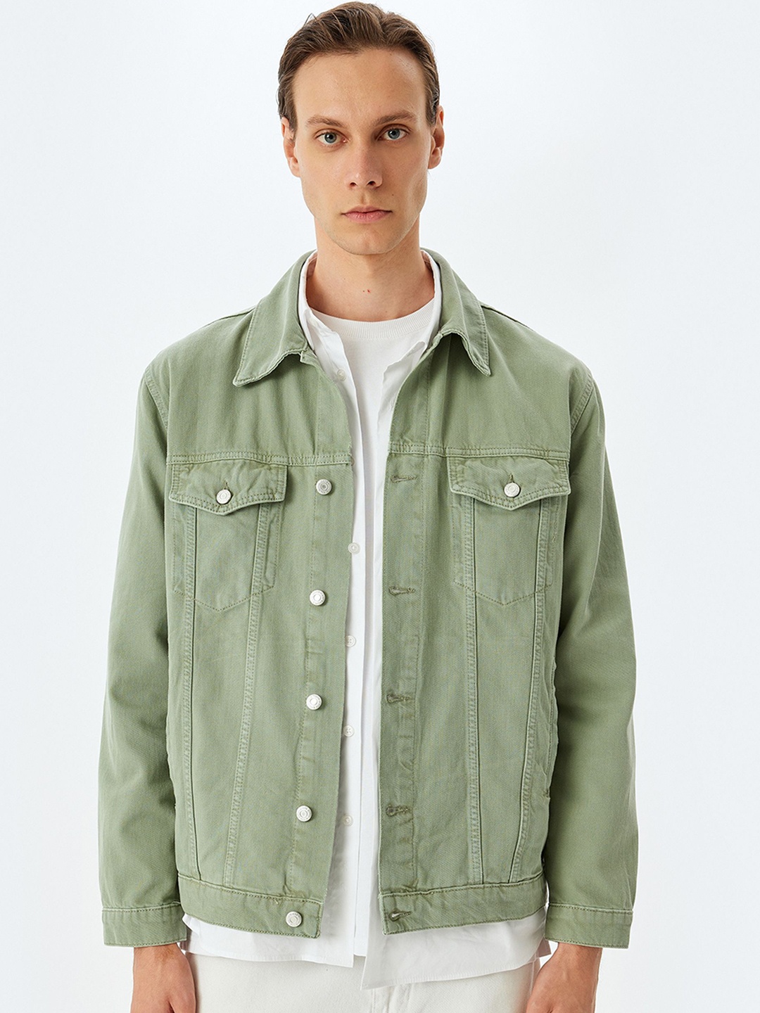 

Koton Men Solid Spread Collar Shackets, Green