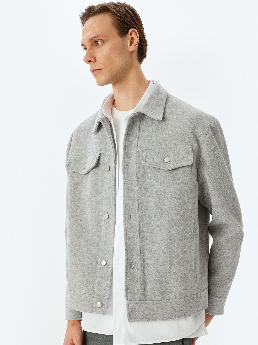 

Koton Men Solid Spread Collar Shackets, Grey