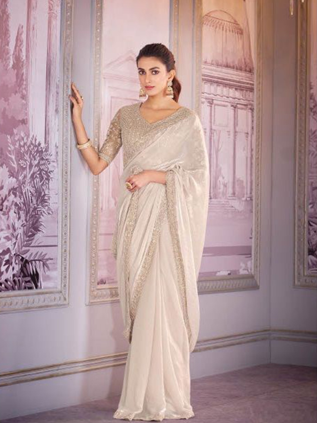 

MAHALASA Embroidered Organza Saree, Off white