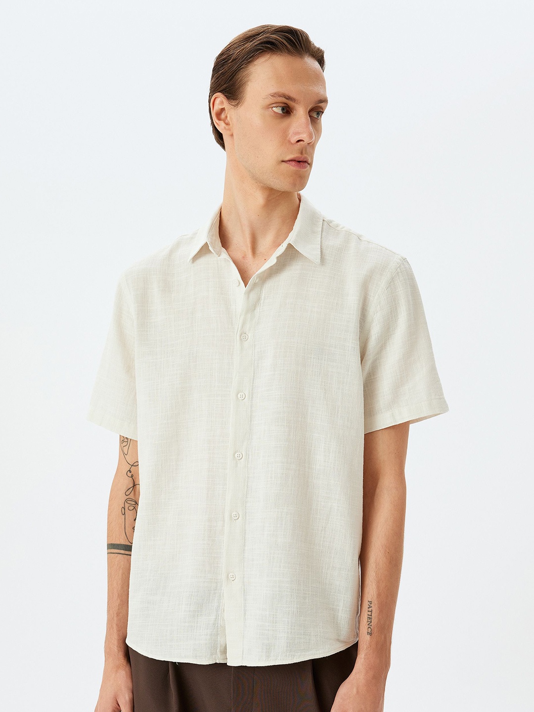 

Koton Men Spread Collar Textured Cotton Casual Shirt, Off white