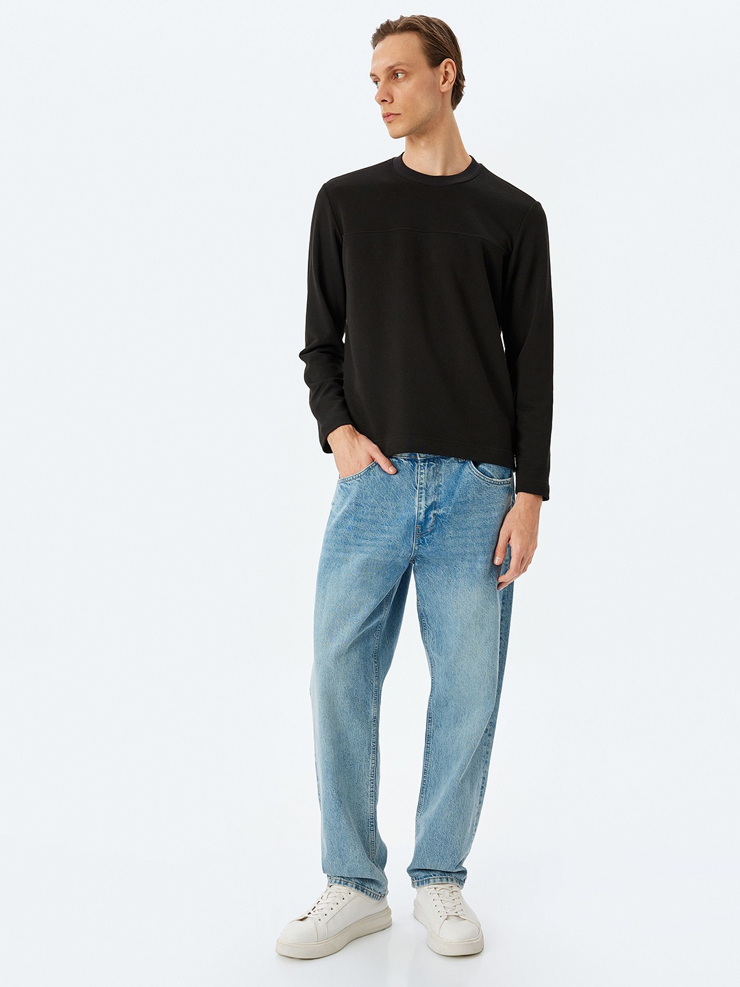 

Koton Men Sweatshirt, Black