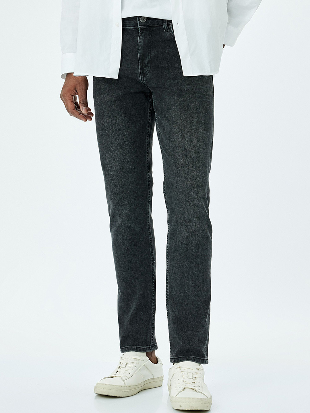 

Koton Men Slim Fit Mid-Rise Trousers, Grey