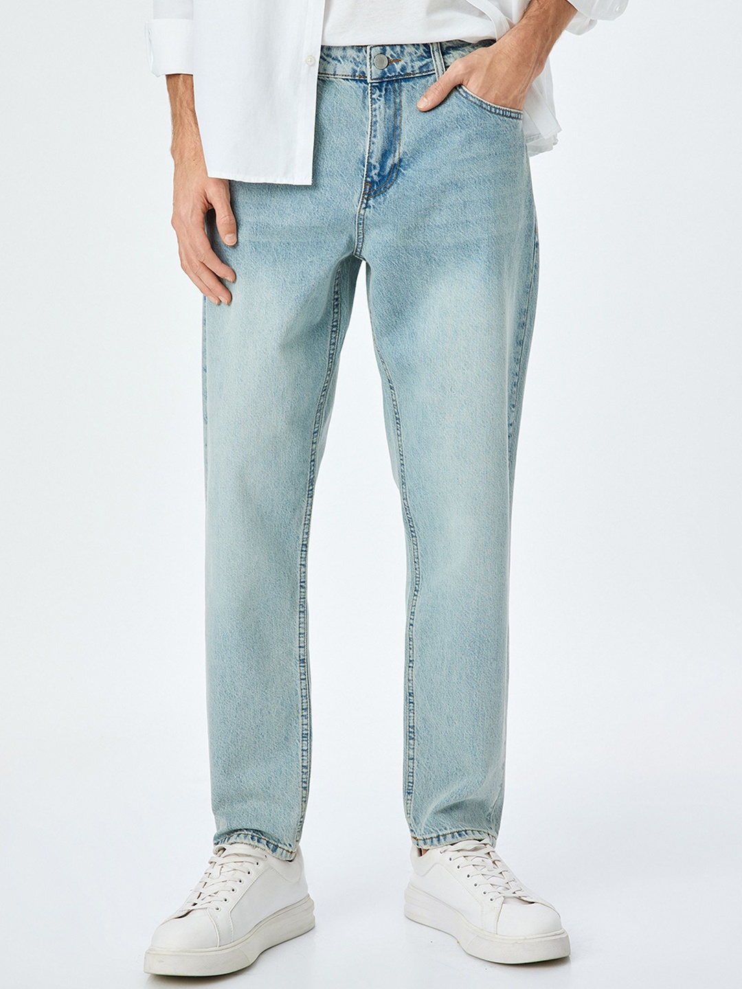 

Koton Men Tapered Fit Mid-Rise Jeans, Blue
