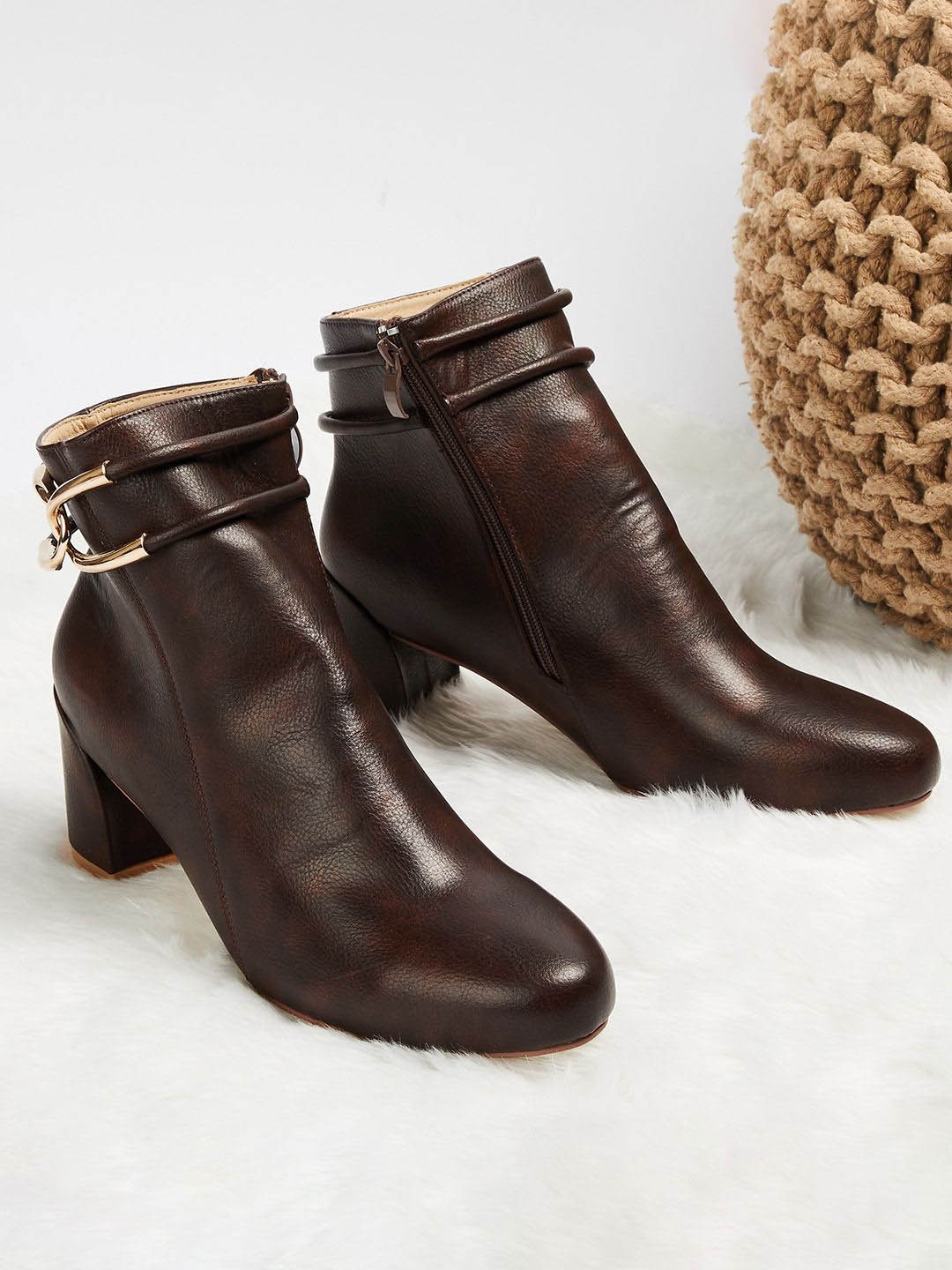 

Ginger by Lifestyle Women Chelsea Boots, Brown
