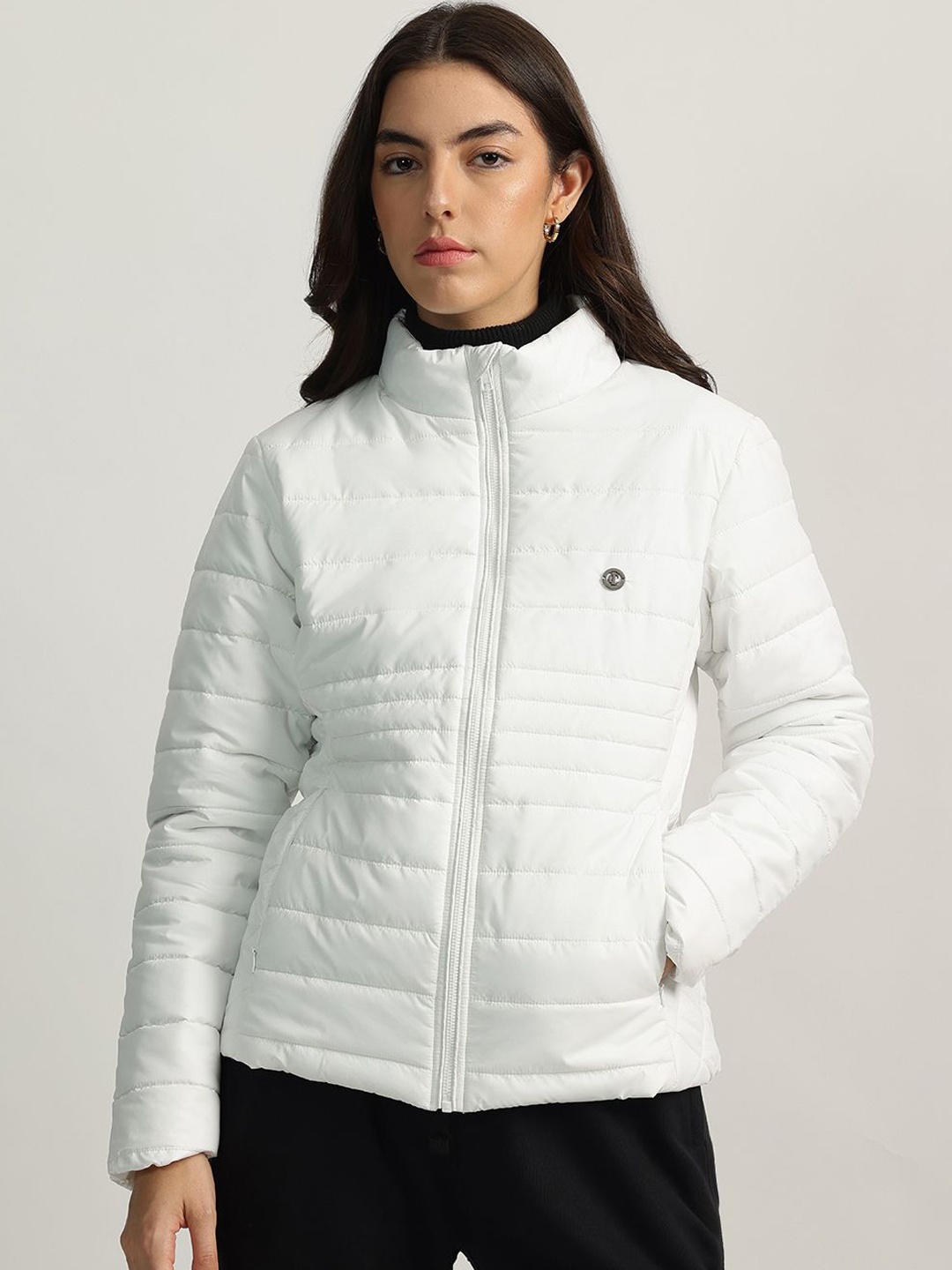 

Iconic Women Mock Collar Solid Casual Puffer Jacket, White