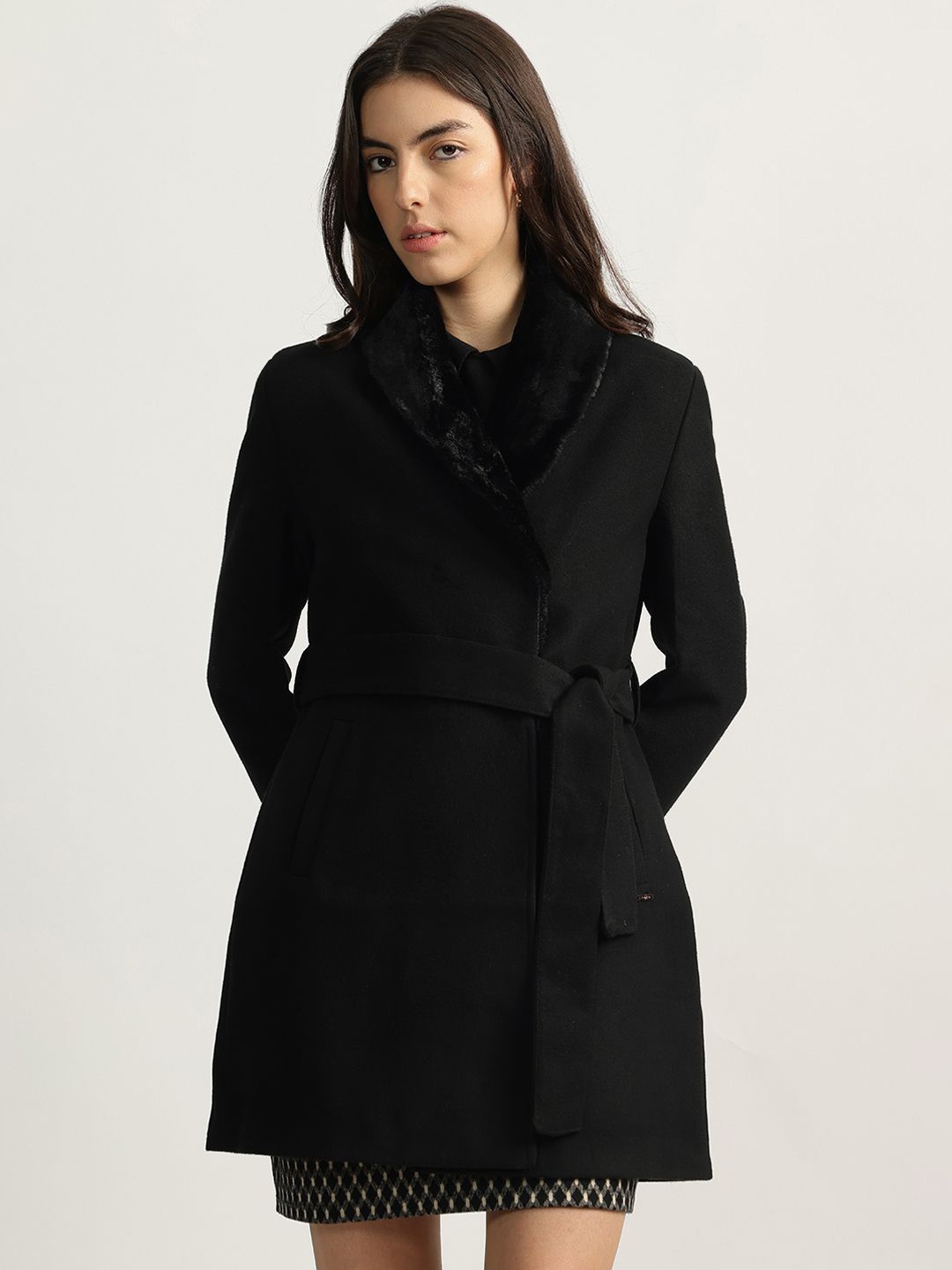 

Iconic Women Single Breasted Regular Fit Overcoat, Black