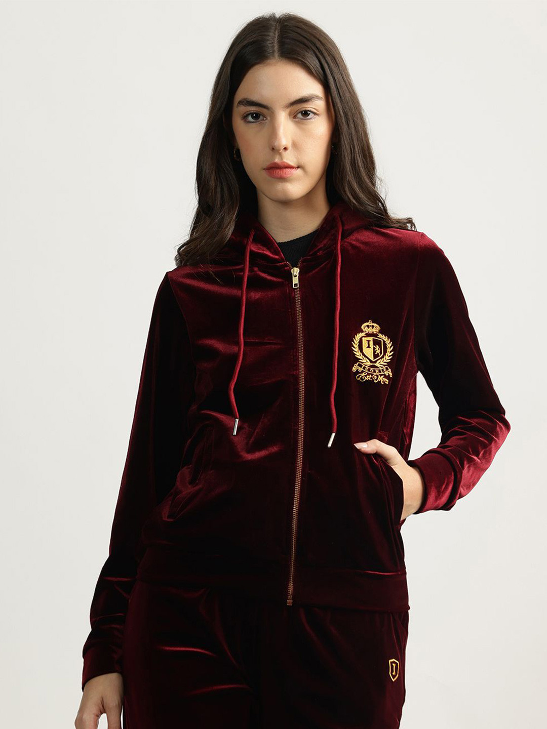 

Iconic Women Long Sleeves Hooded Sweatshirt, Maroon