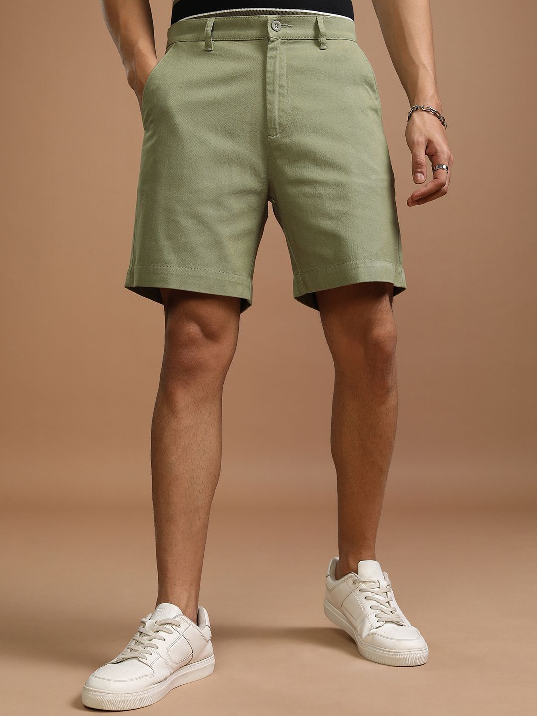 HIGHLANDER Men Cotton Mid-Rise Chino Shorts, Olive