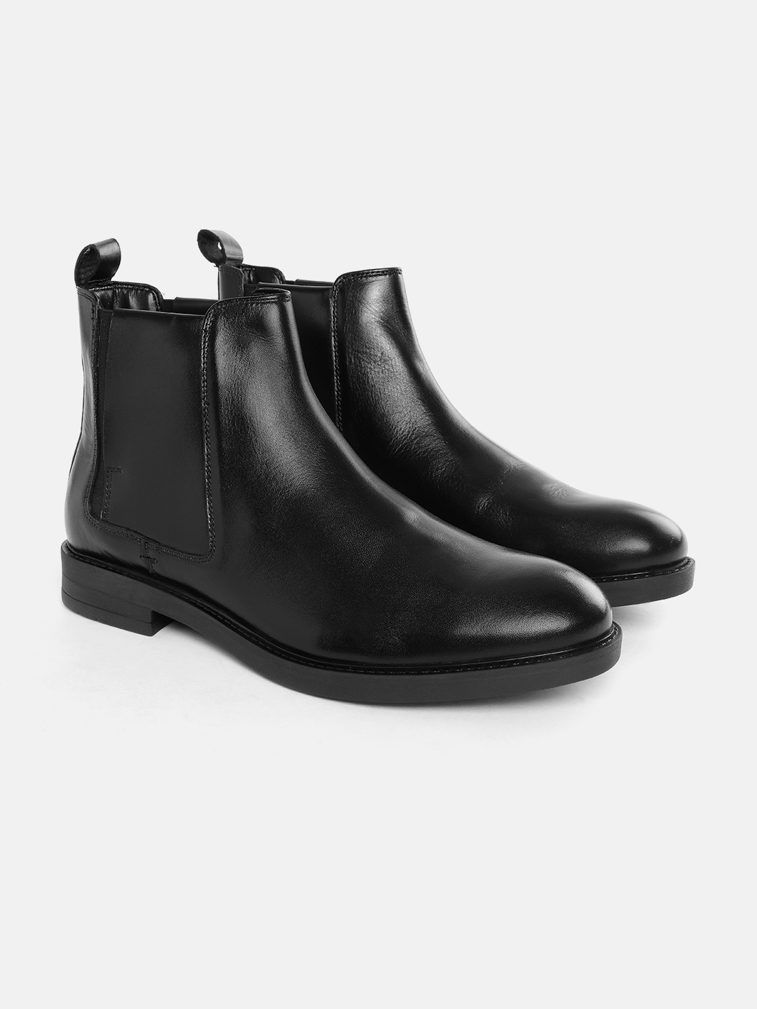 

Kenneth Cole Men Leather Chelsea Boots, Black