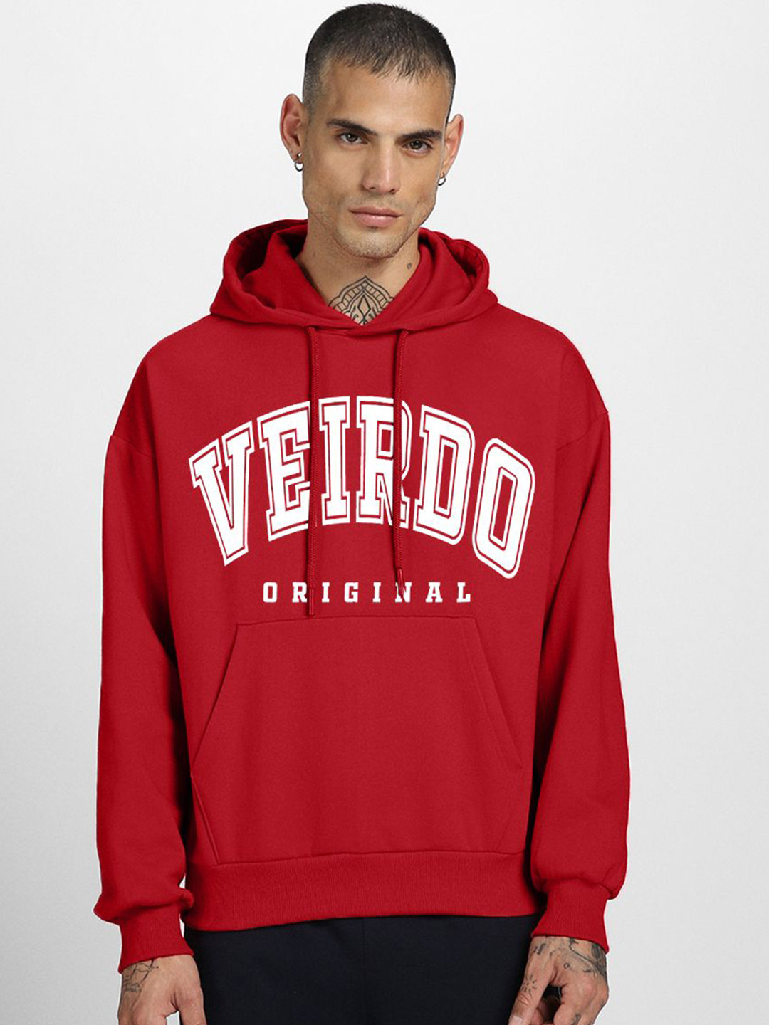 

VEIRDO Men Printed Hooded Sweatshirt, Red