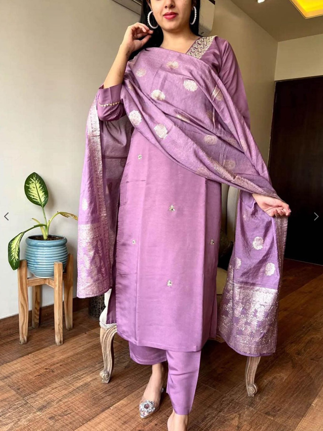 

HETVI CREATION Round Neck Straight Kurta With Trousers & Dupatta, Mauve