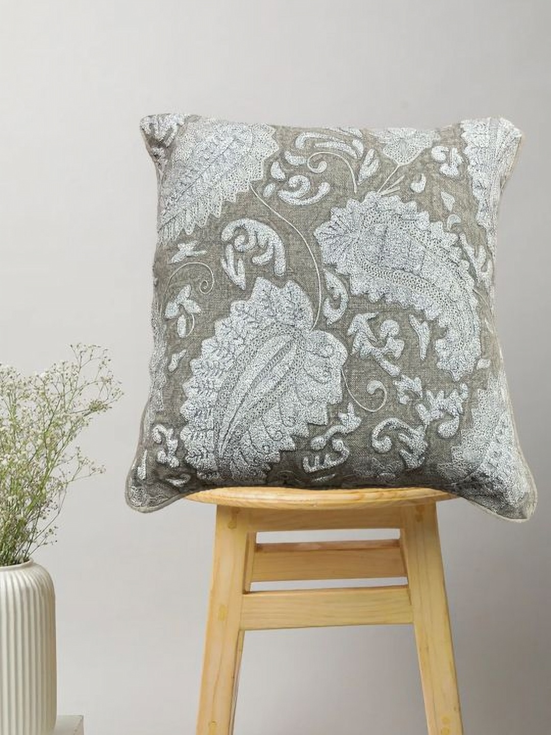 SAJAVAT Beige & White Floral Cotton Square Cushion Cover
