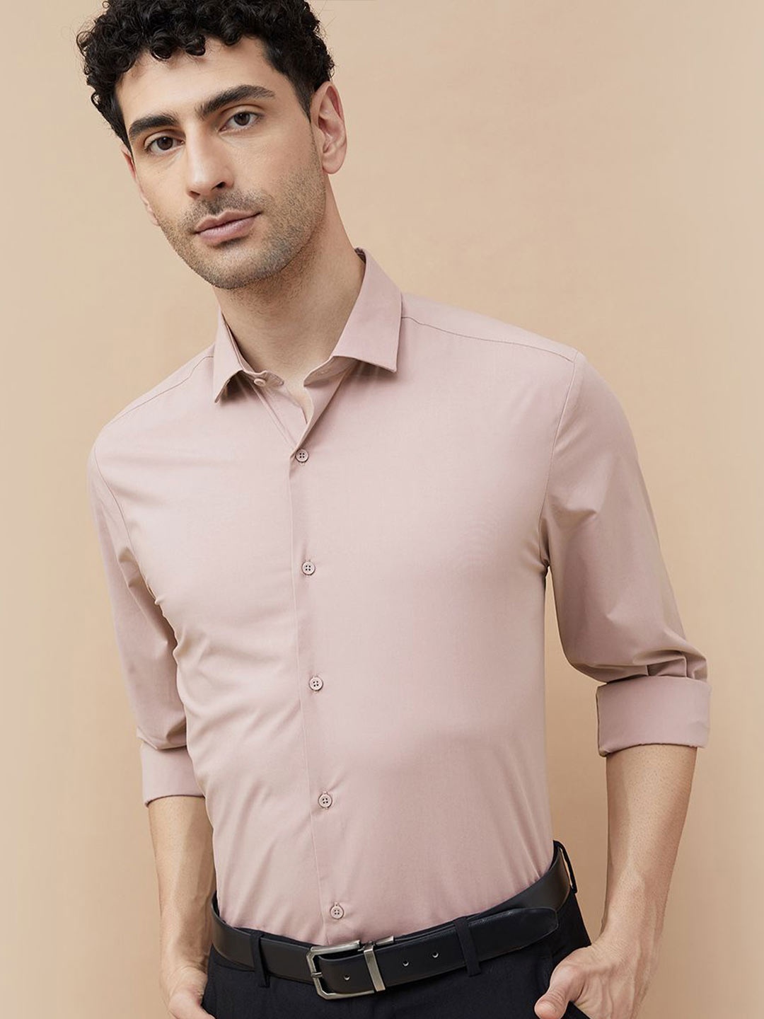 CODE by Lifestyle Men Cutaway Collar Solid Cotton Slim Fit Formal Shirt, Pink