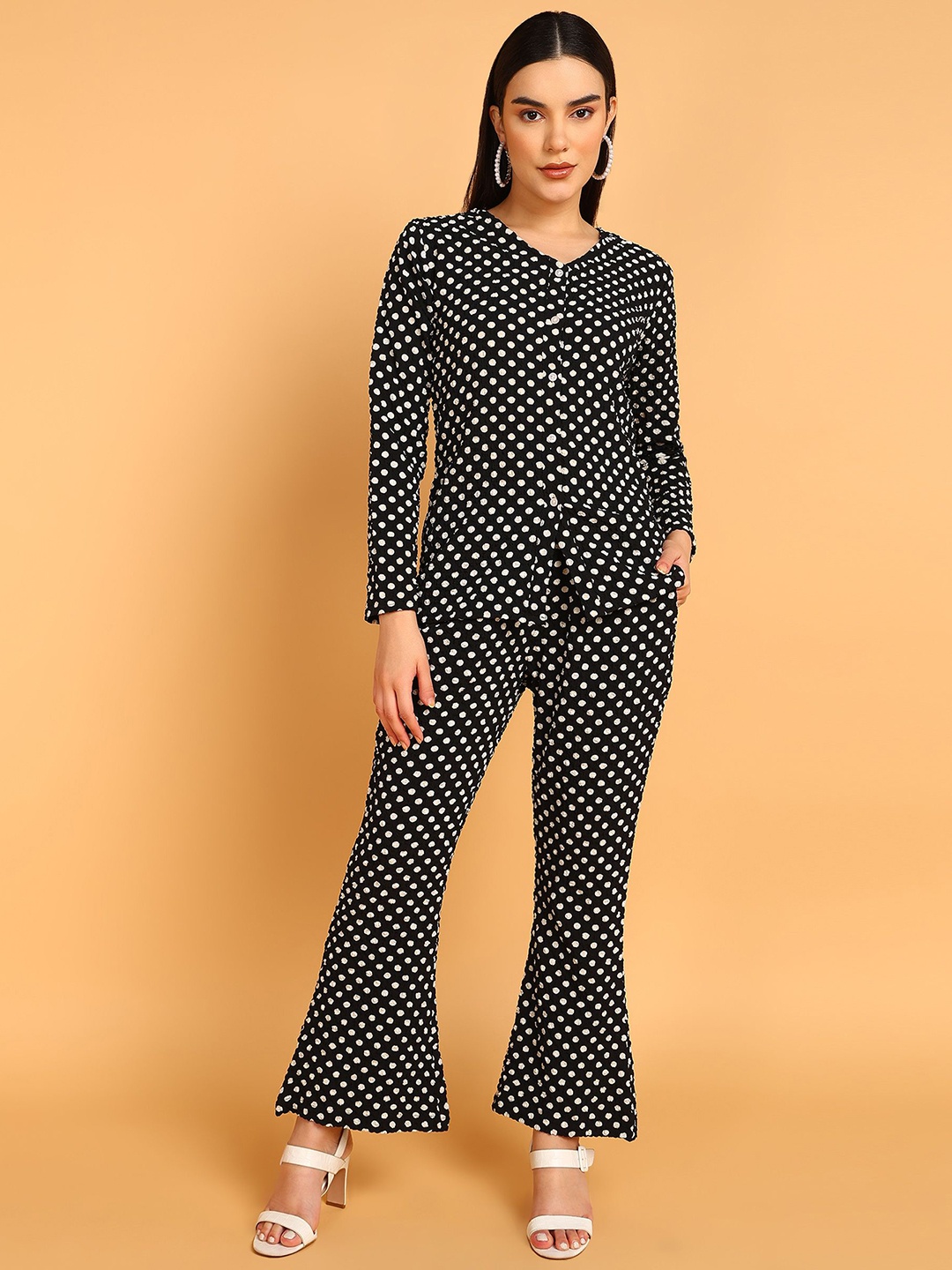 

DressBerry Black Printed V-Neck Long Sleeves Shirt With Trouser