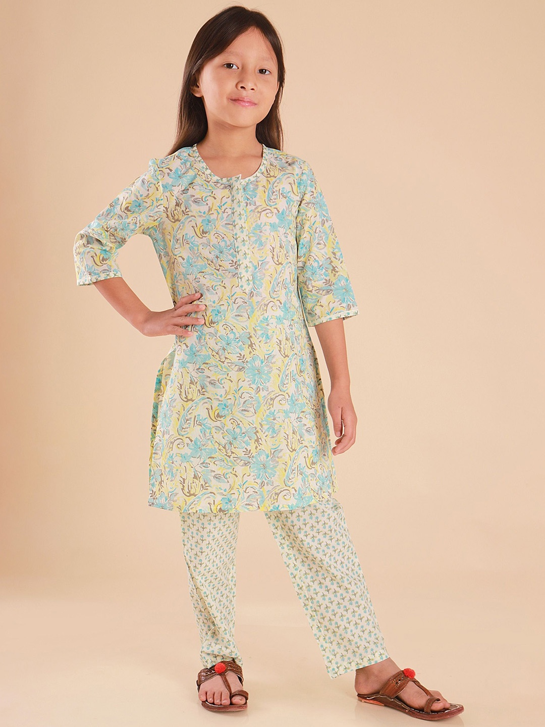 

Sangria Girls Ethnic Motifs Printed Pure Cotton Kurta with Trouser, Sea green