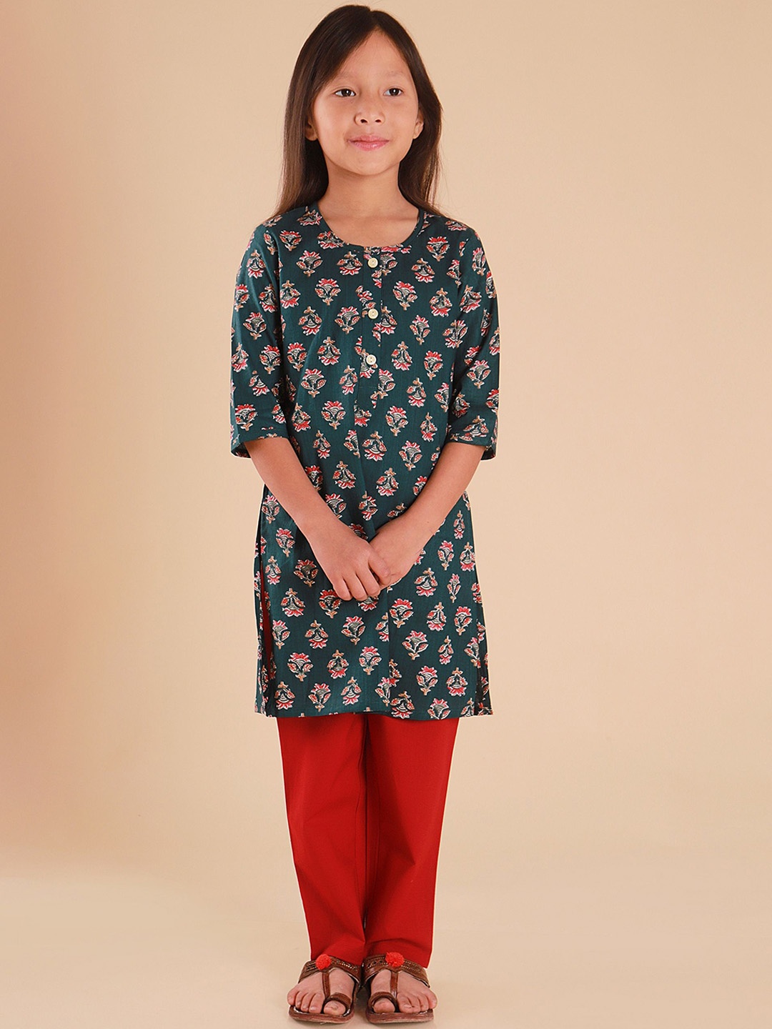 

Sangria Girls Ethnic Motifs Printed Pure Cotton Kurta with Trouser, Teal